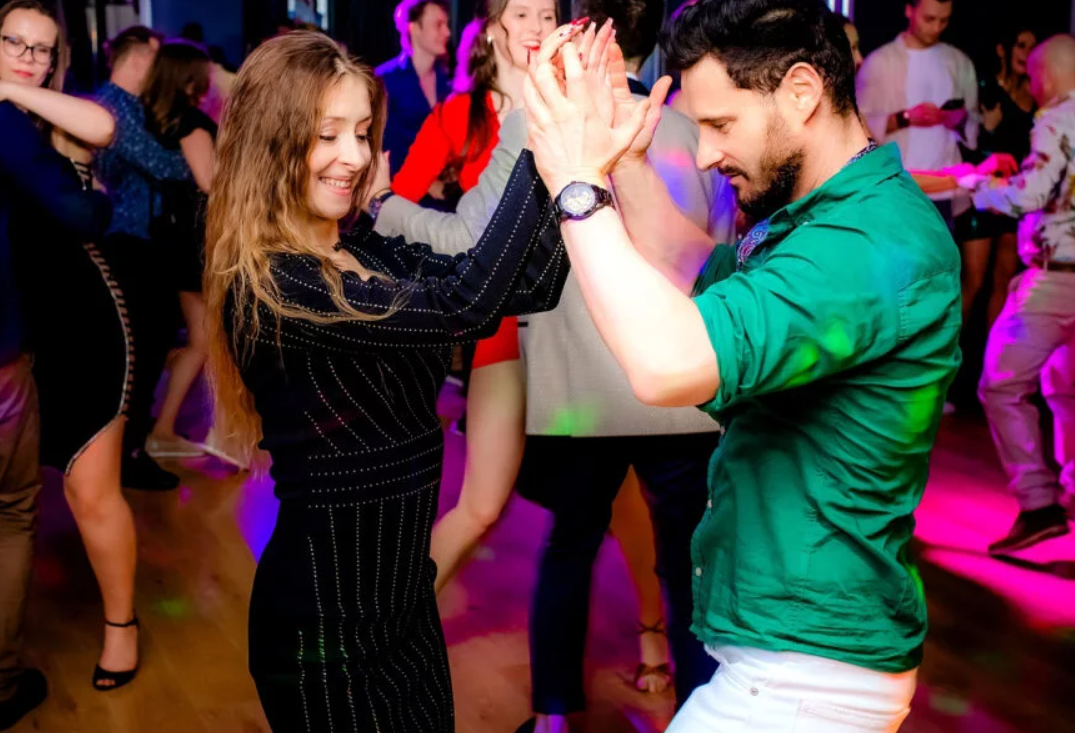 barcelona salsa party